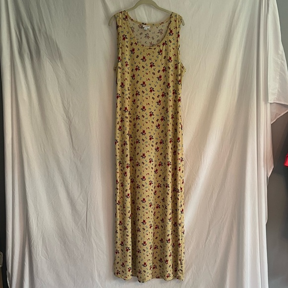 Women’s LuLaRoe 2xl sleeveless yellow w/ flowers maxi dress $13 - Picture 1 of 7